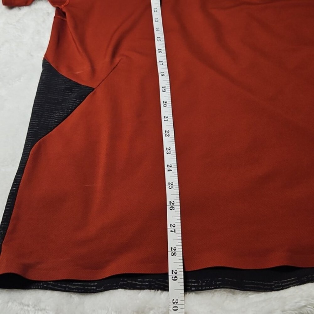 Lululemon Rust Red Performance T-Shirt - Picture 7 of 7